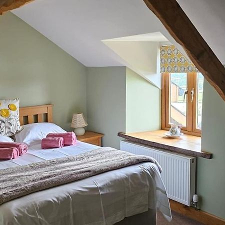 Lake View Farmhouse Escape บาลา ภายนอก รูปภาพ